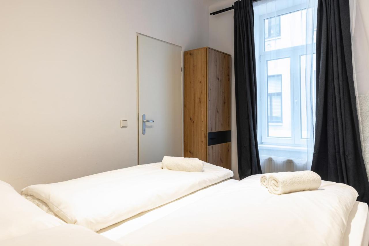 Modern And Lovely Next To Subway Station Appartement Vienne