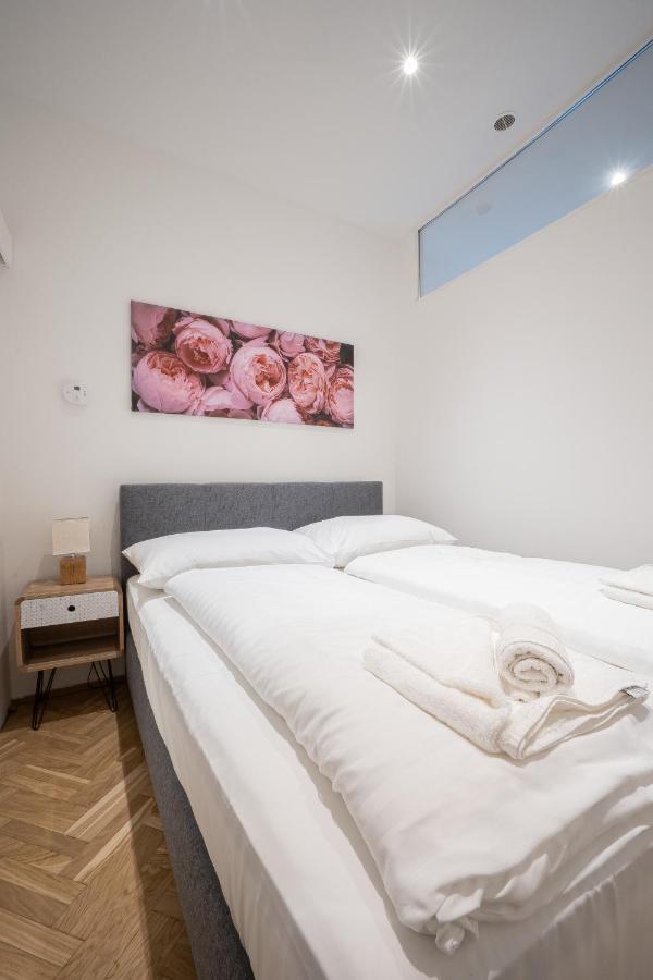 Modern And Lovely Next To Subway Station Appartement Vienne