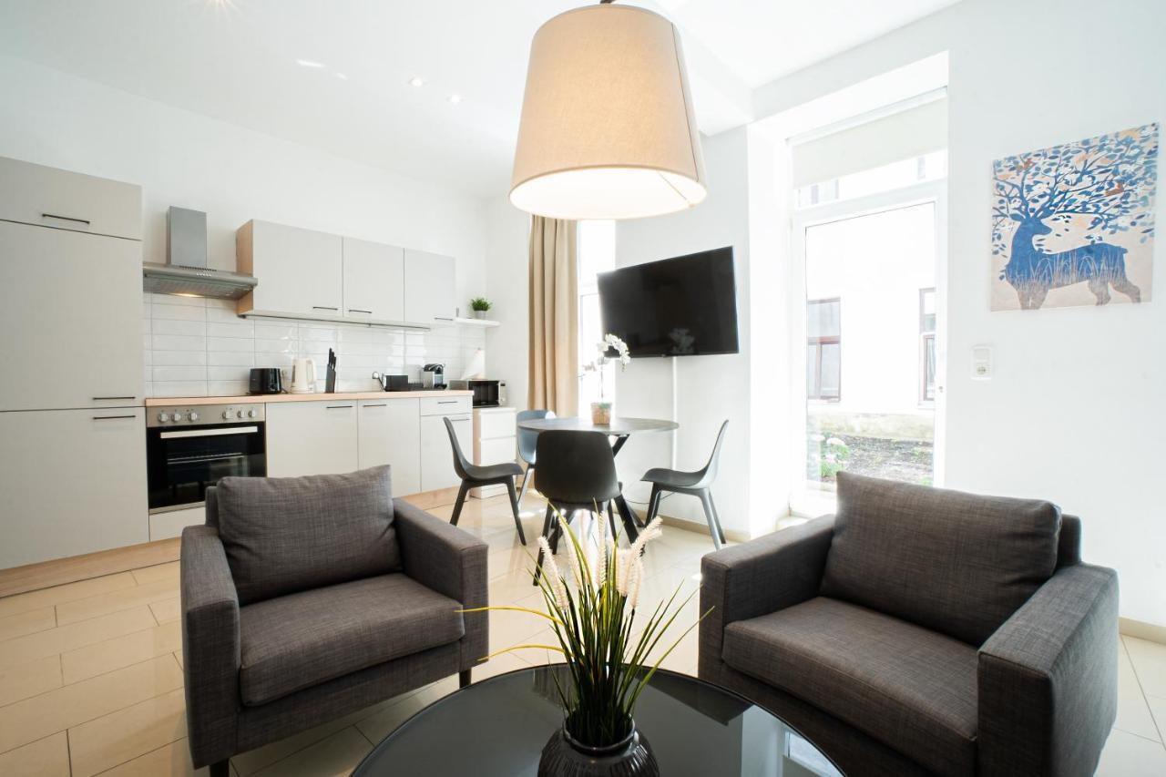 Modern And Lovely Next To Subway Station Apartment Vienna